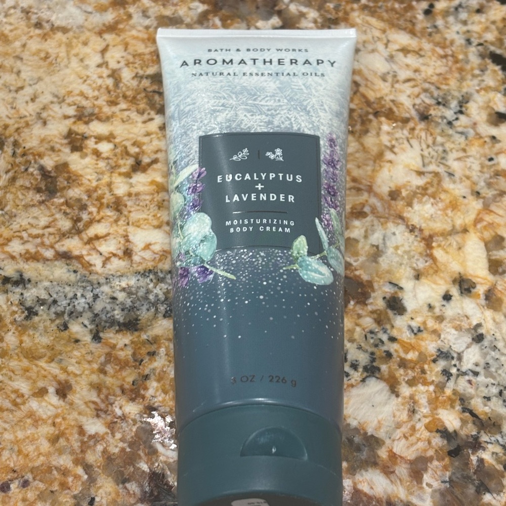 Therapy Eucalyptus Lavender Moisturizing Body Cream - Gray and Purple